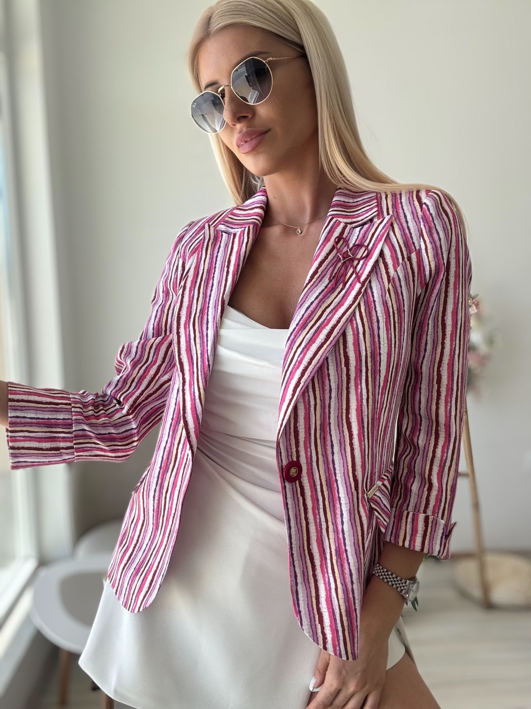 Цикламено сако рае