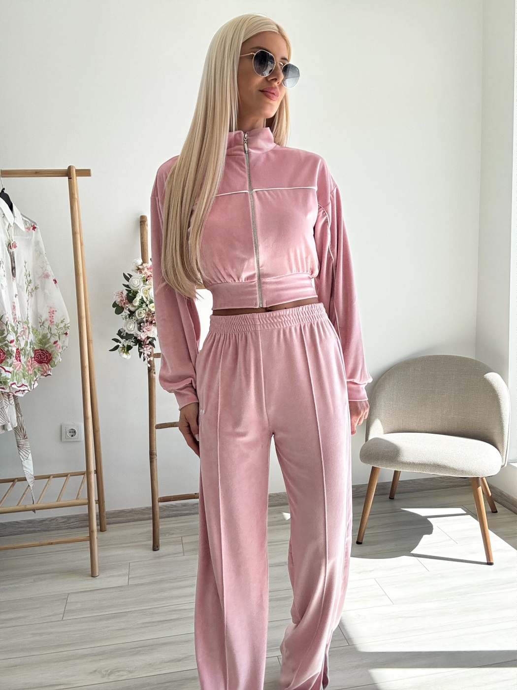 Розов плюшен комплект