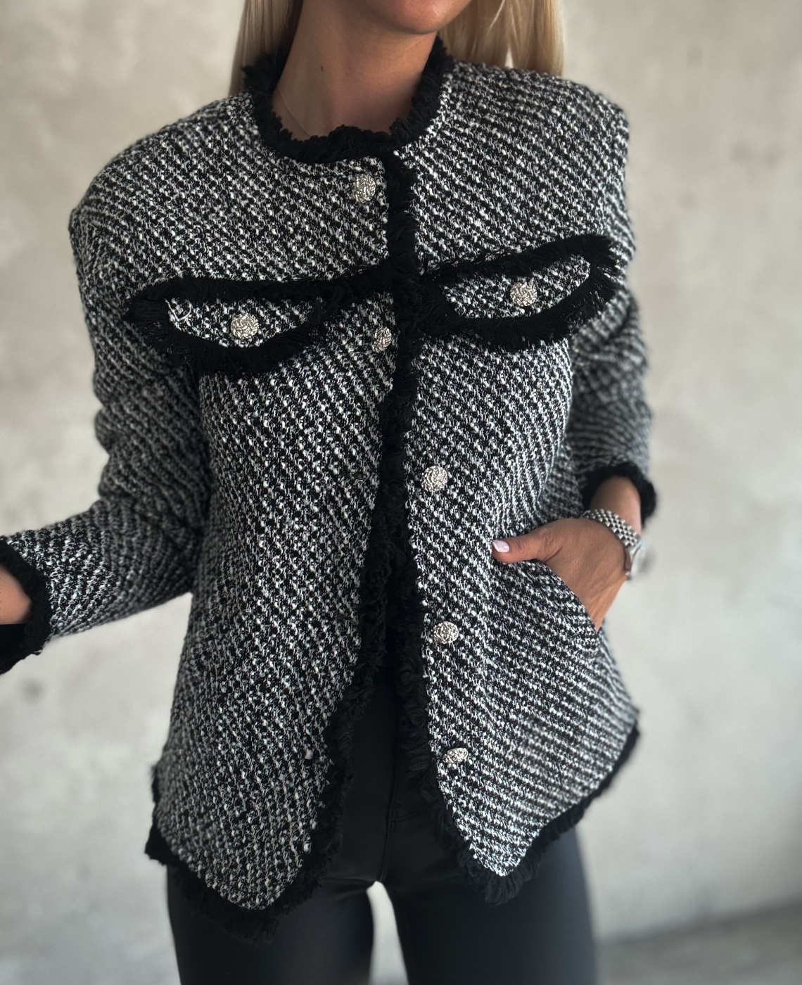 Палто от букле в черно вариант 2