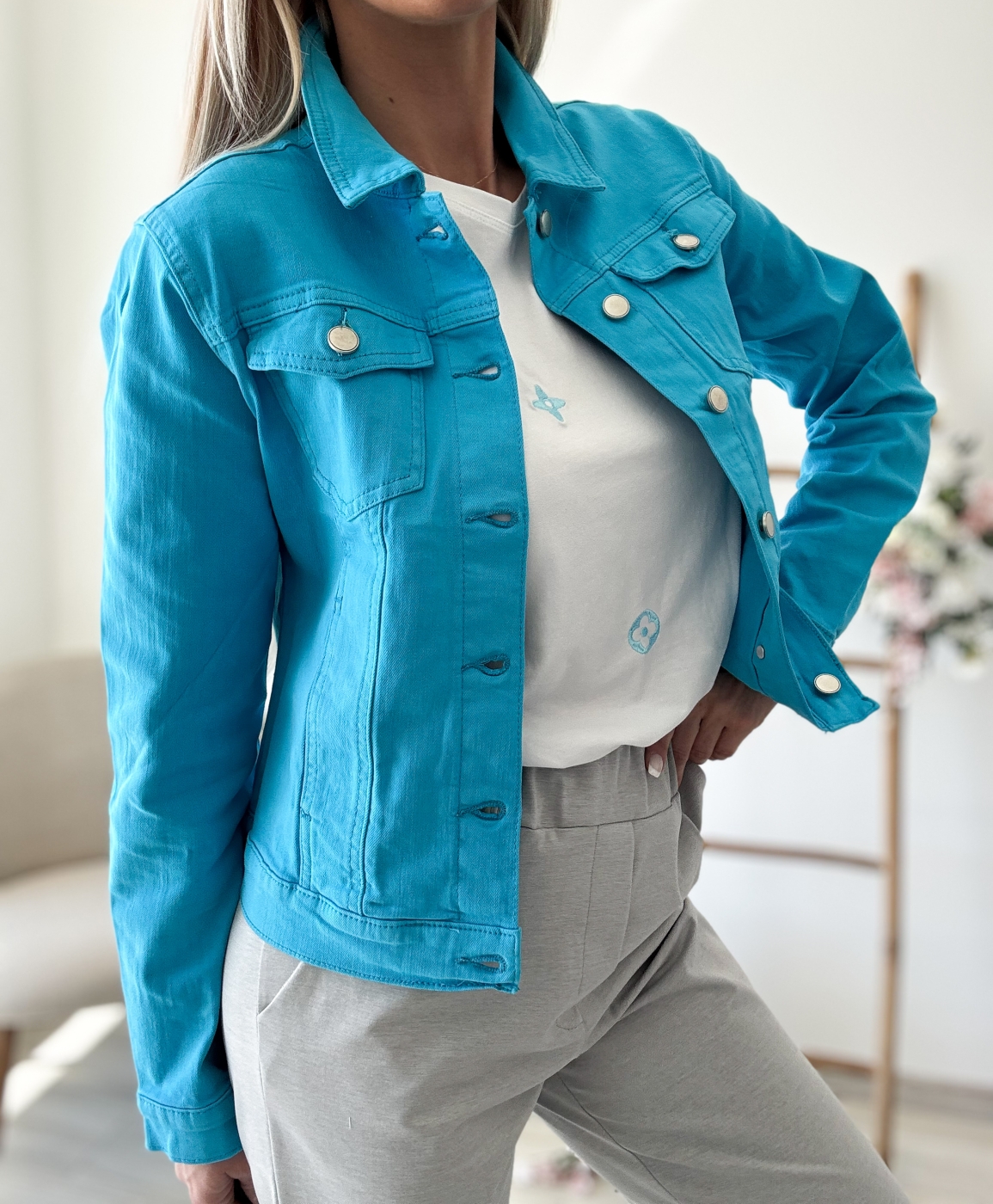 Дънково яке искрящо синьо