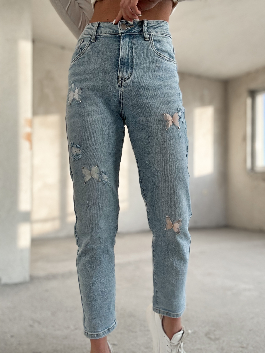 Дънки с пеперуди