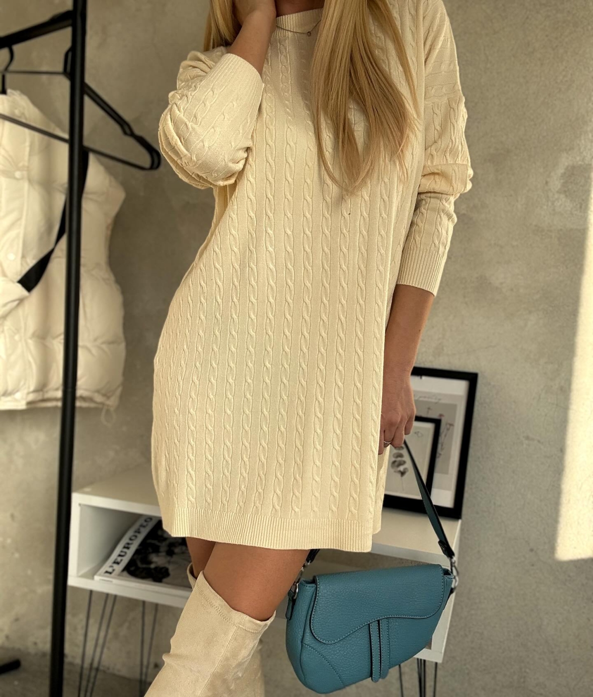 Бежова рокля плетиво NEW