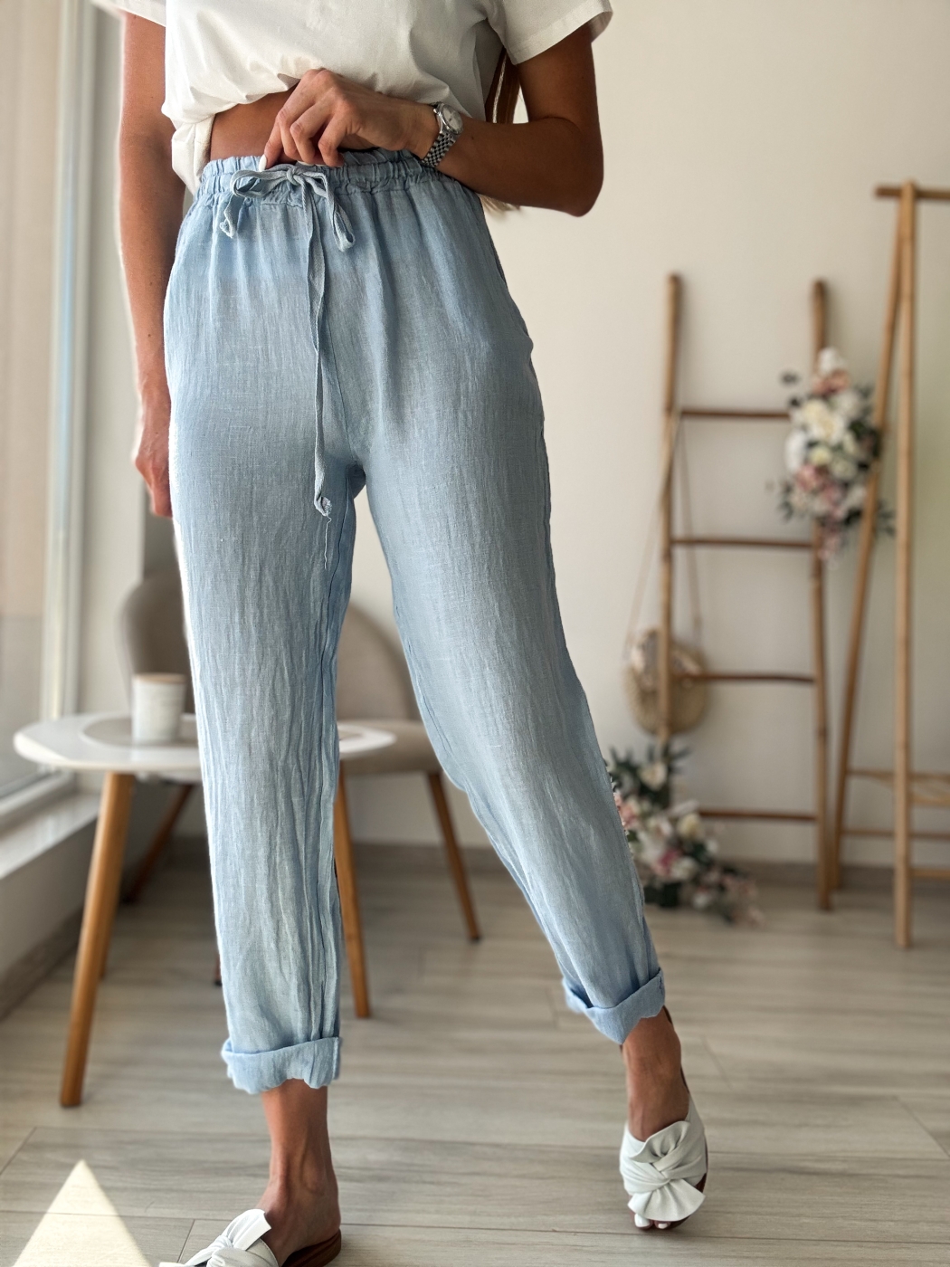 Светло син панталон лен