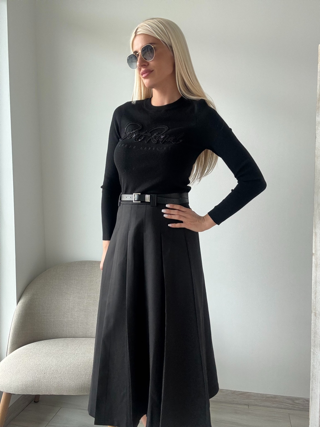 Черна дълга пола с колан