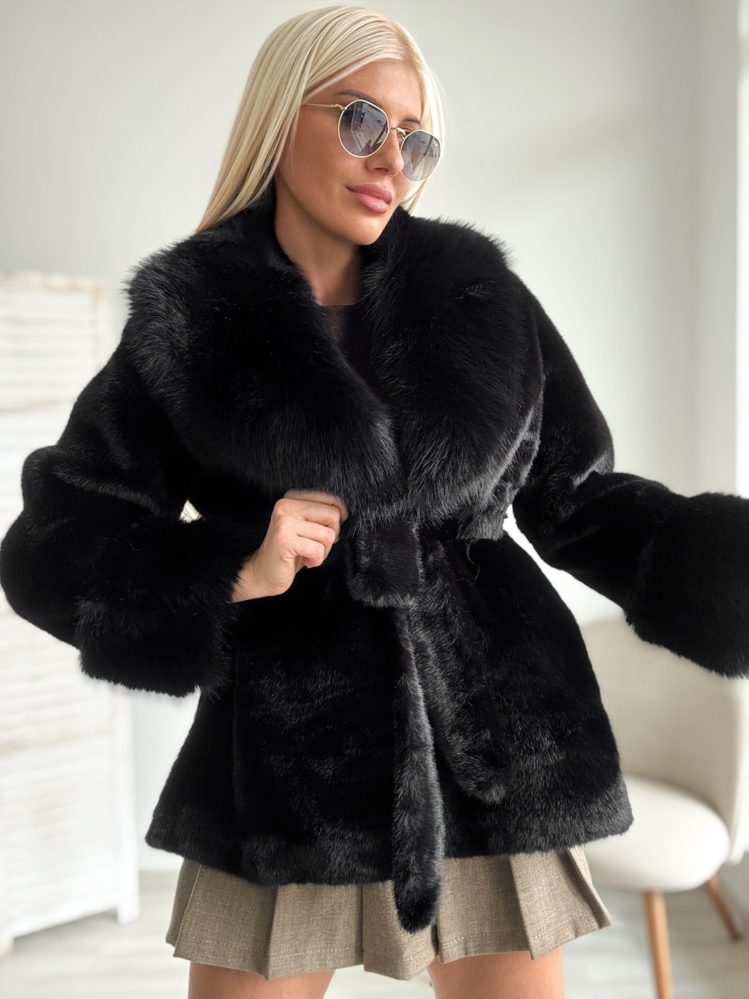 Черно палто без качулка