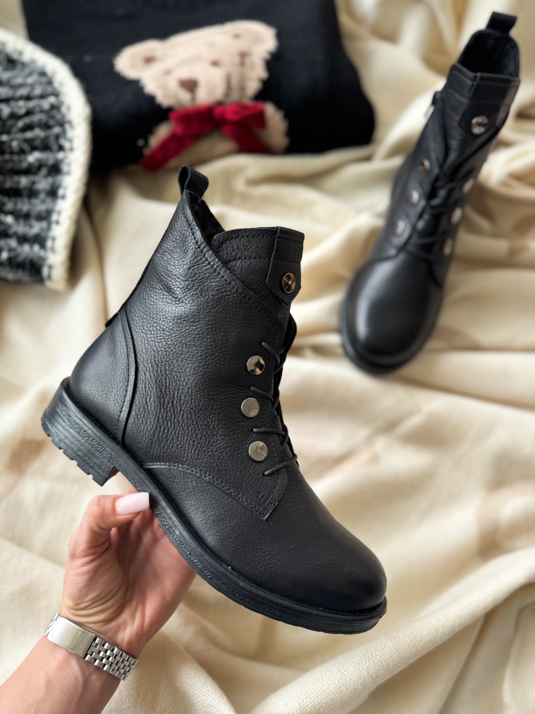 Черни боти естествена кожа Daria