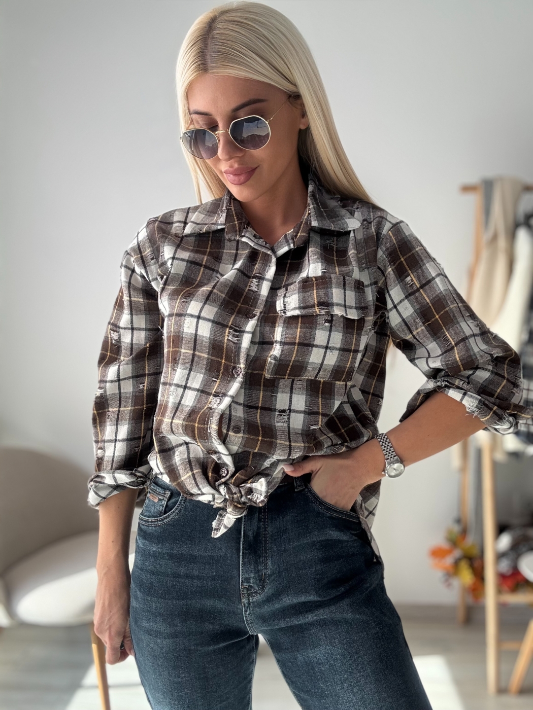 Карирана риза в кафяво