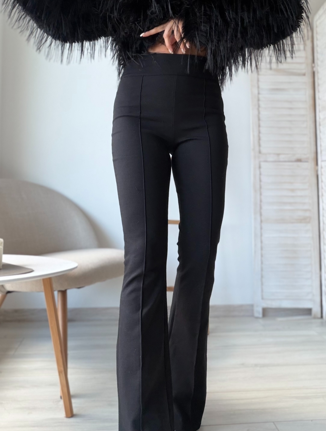 Черен изчистен панталон чарлстон