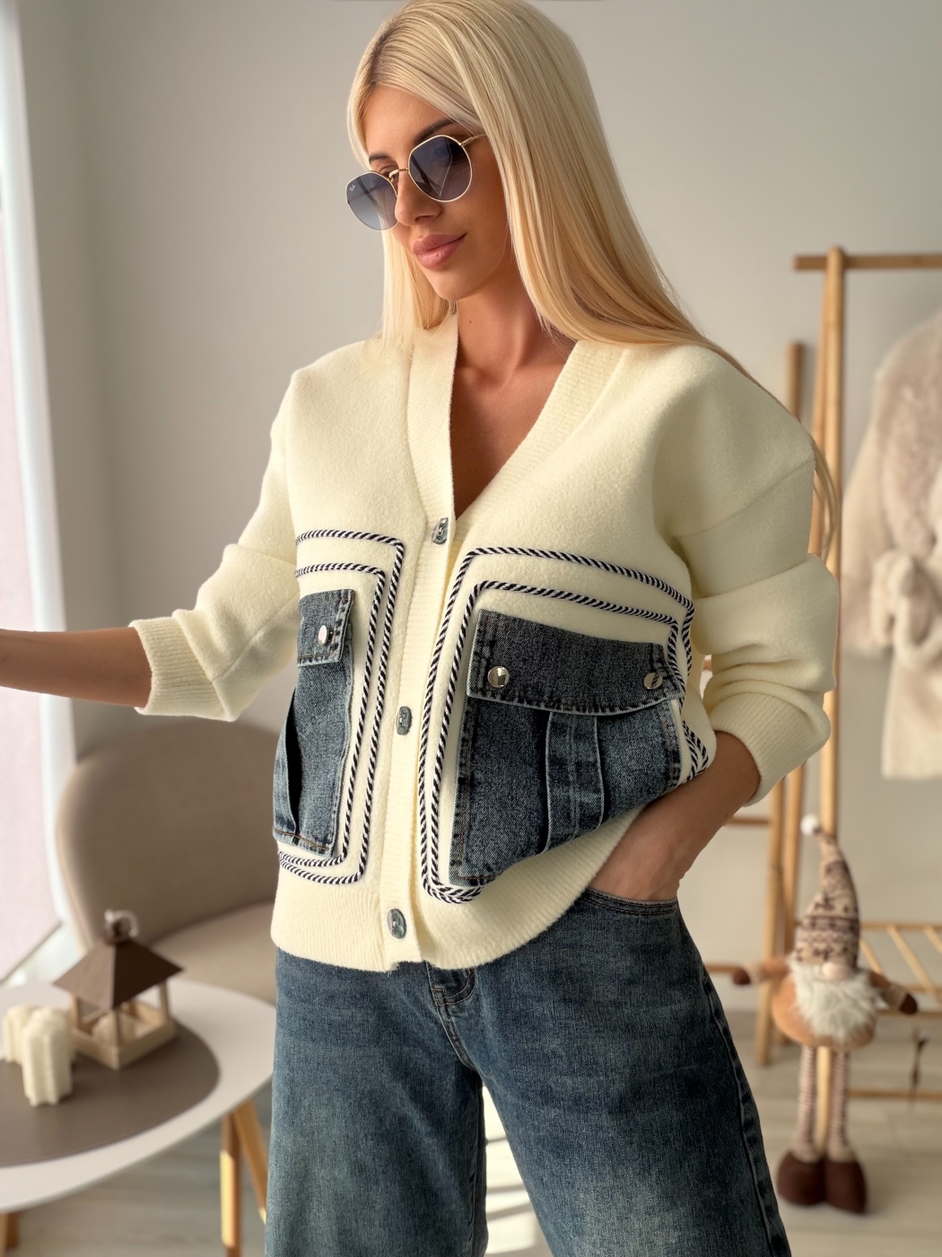 Жилетка екрю с деним