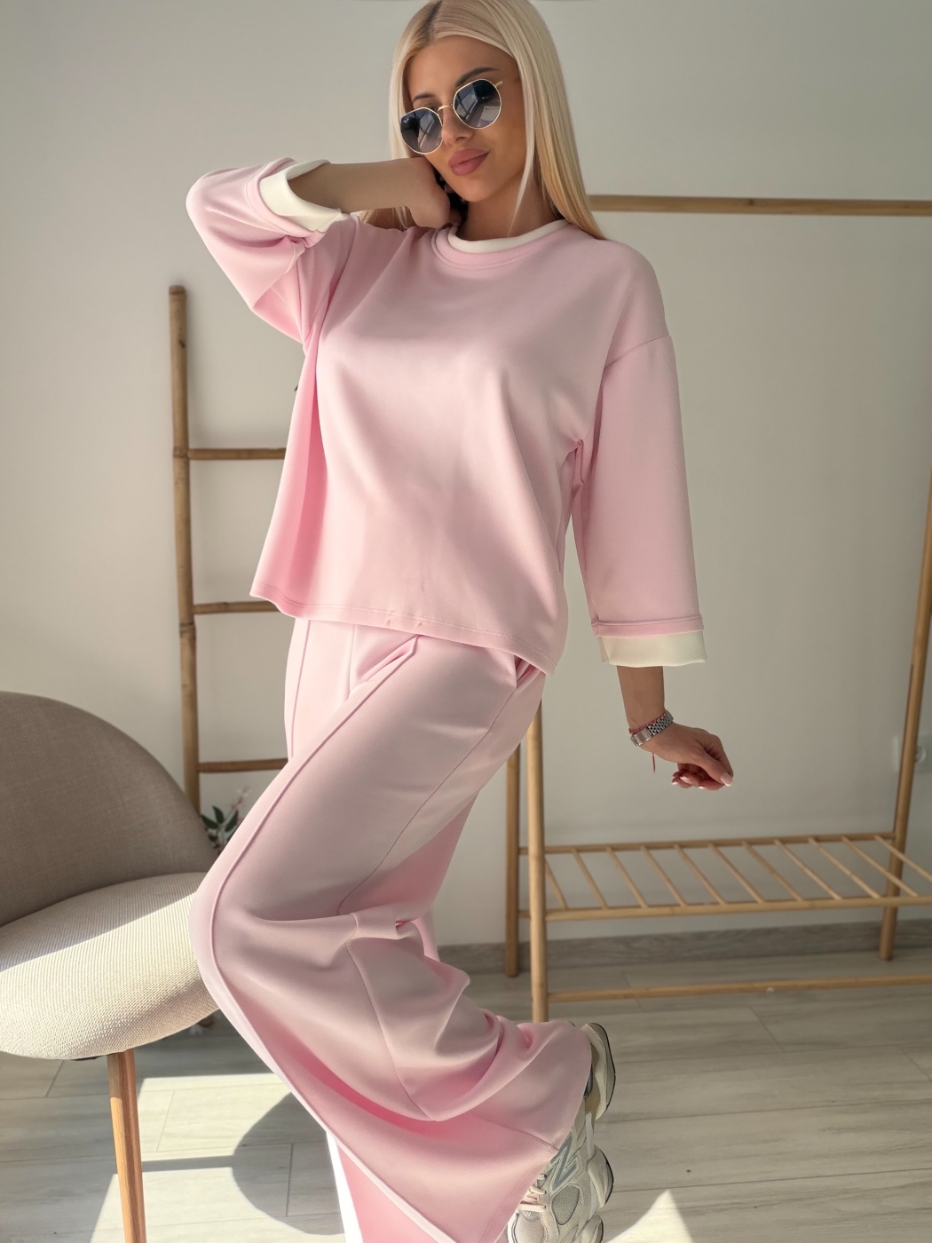 Розов широк комплект с ръб