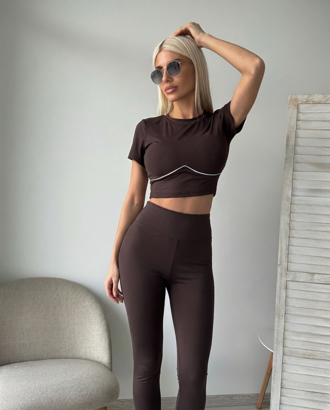 Кафяв спортен комплект Миа