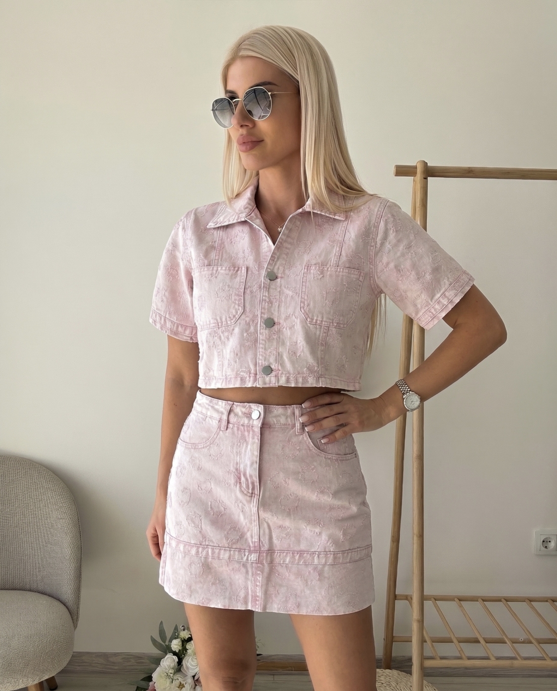 Розов дънков комплект сърца с пола