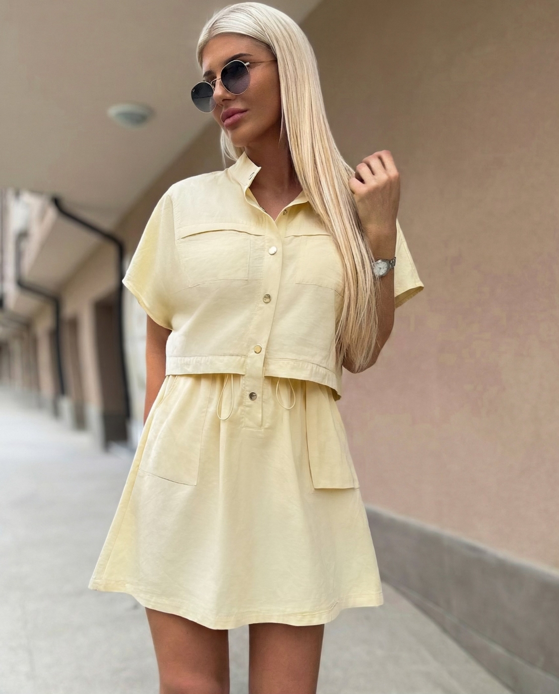 Жълта спортна рокля