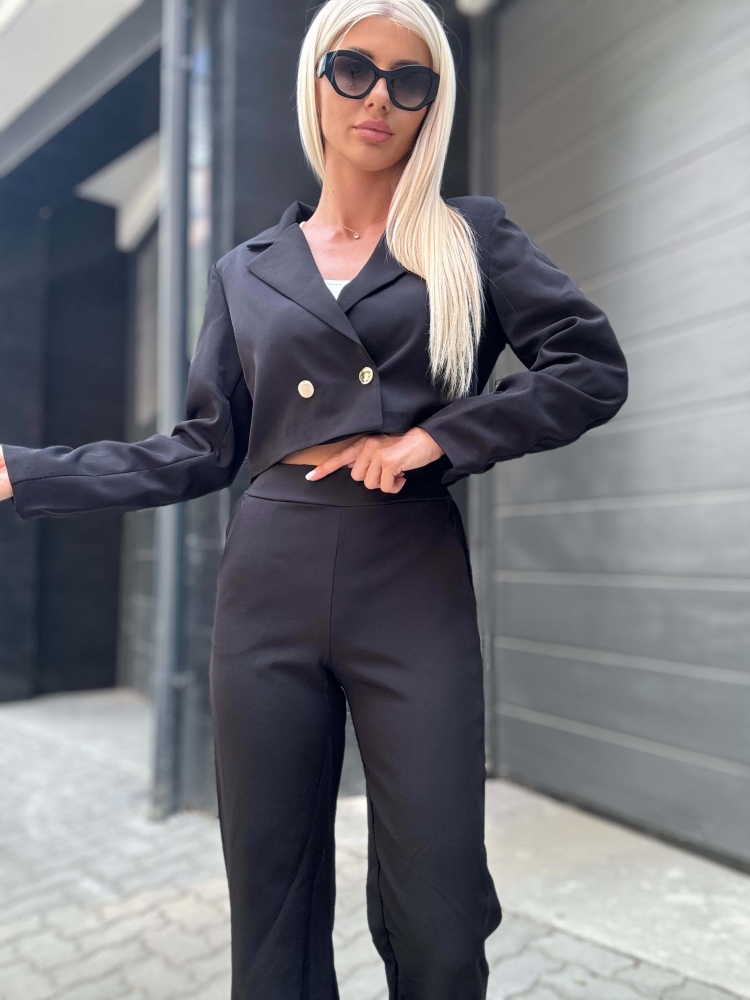 Черен костюм