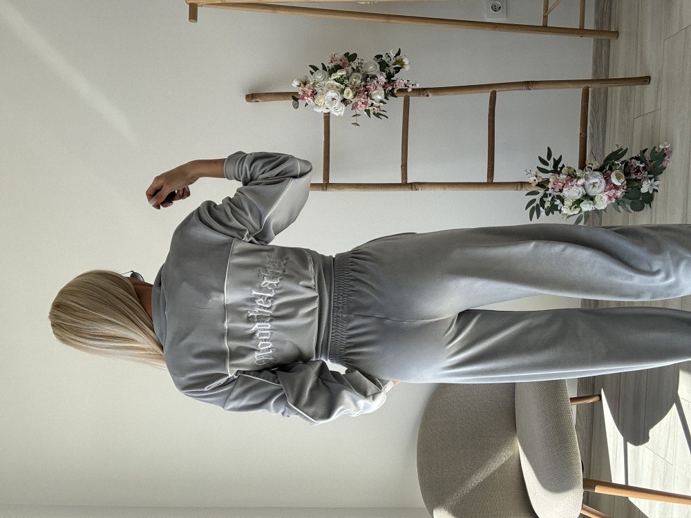 Сив плюшен комплект