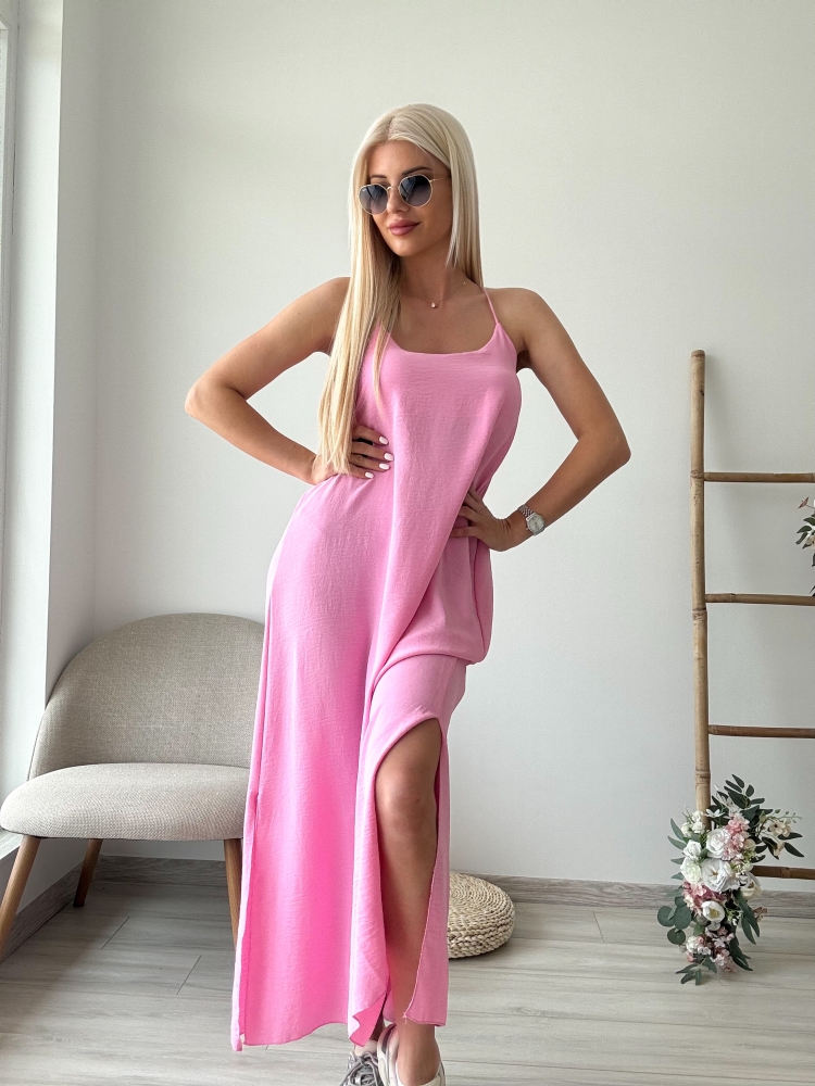 Розова рокля с тънки презрамки