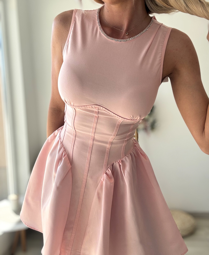 Розова рокля корсет