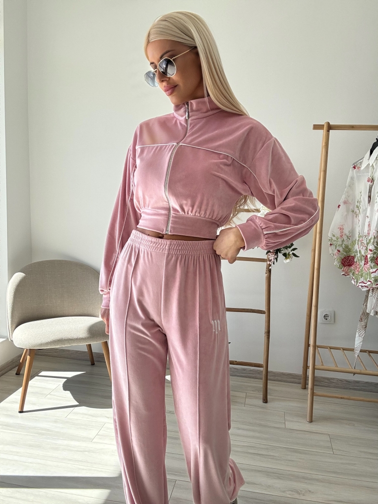 Розов плюшен комплект