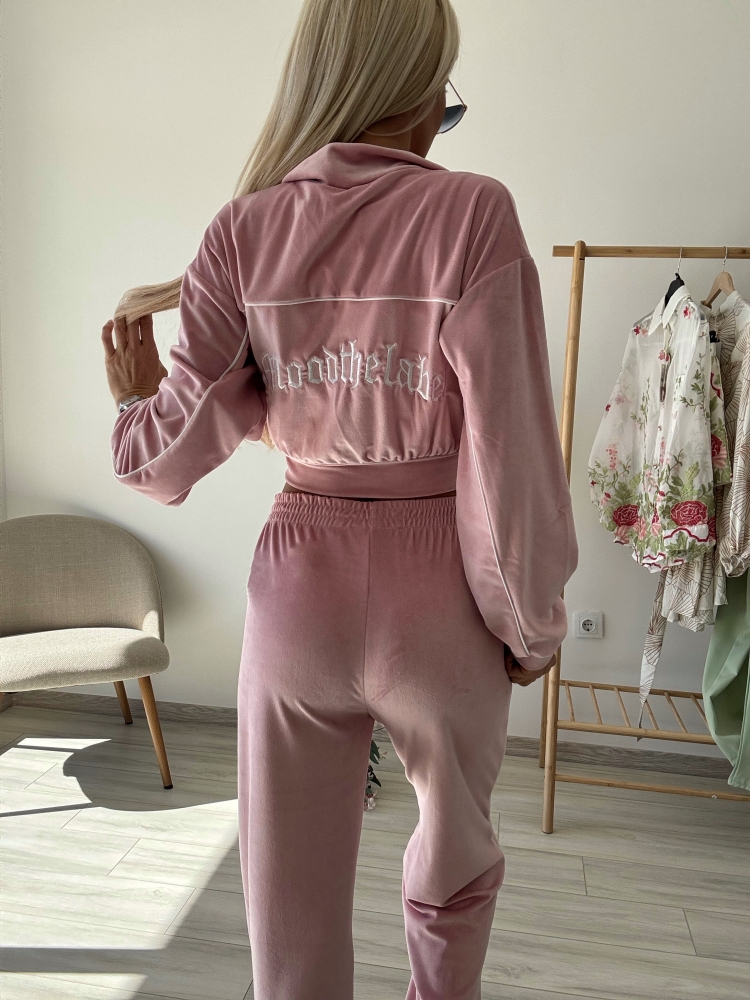 Розов плюшен комплект