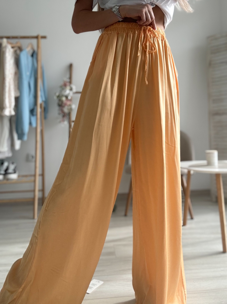 Оранжев панталон сатен