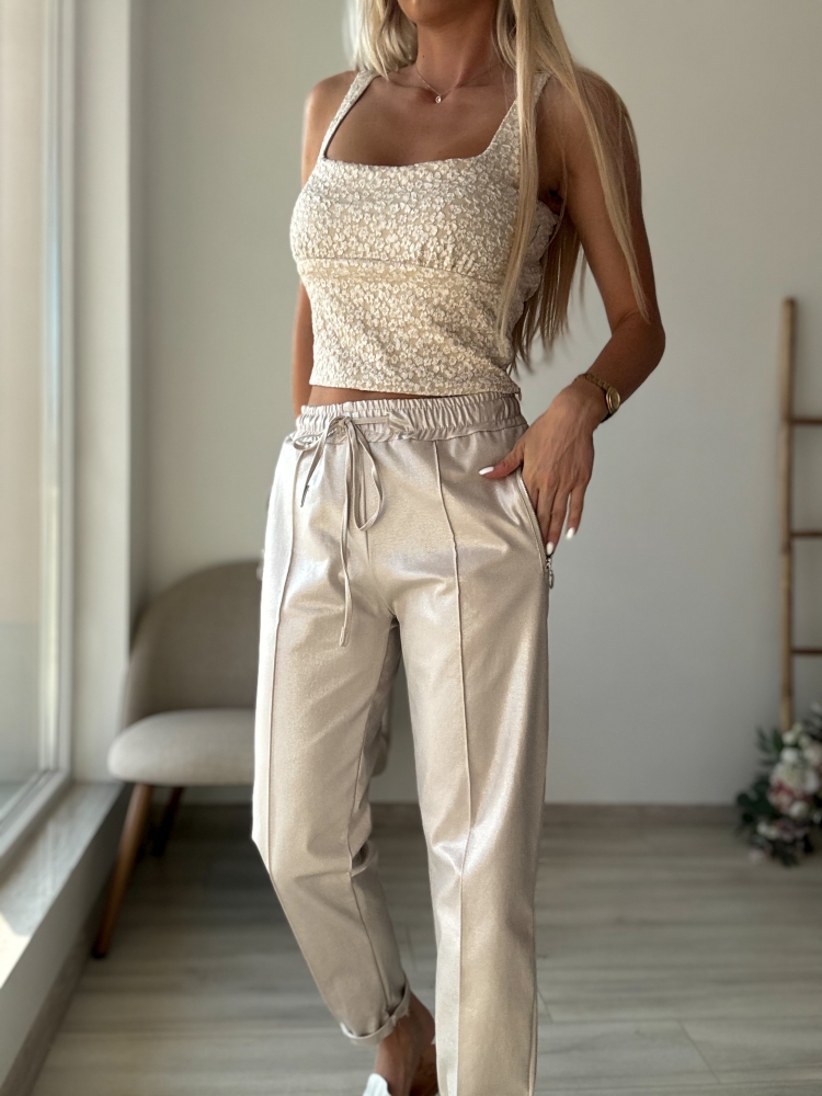 Лъскав панталон