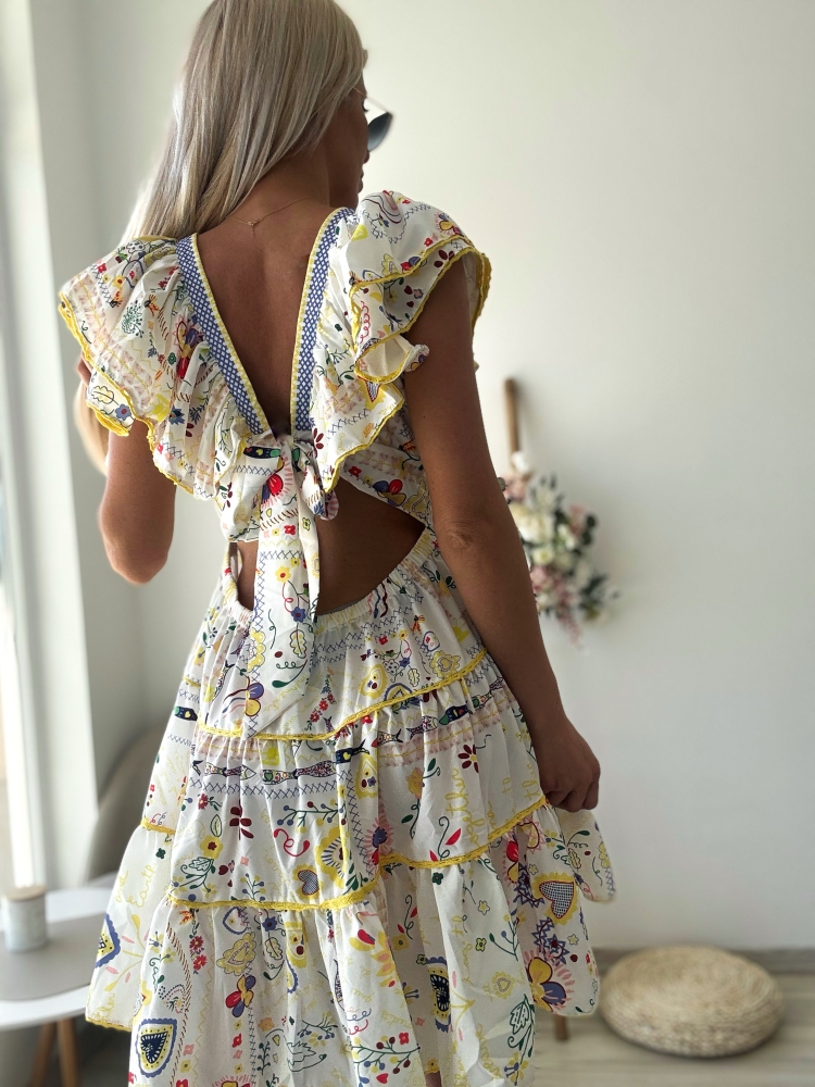 Жълта рокля с надписи