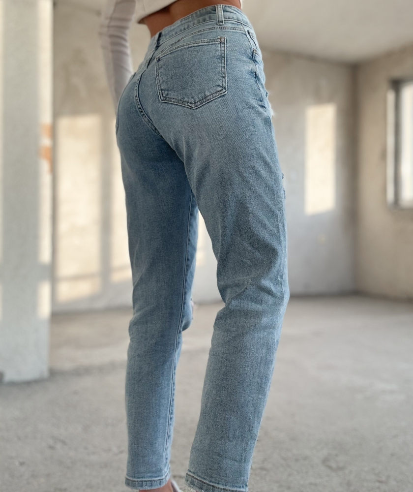 Дънки с пеперуди