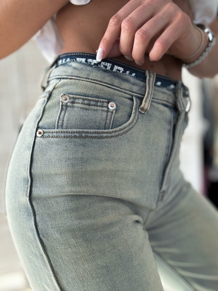 Дънки ръжда