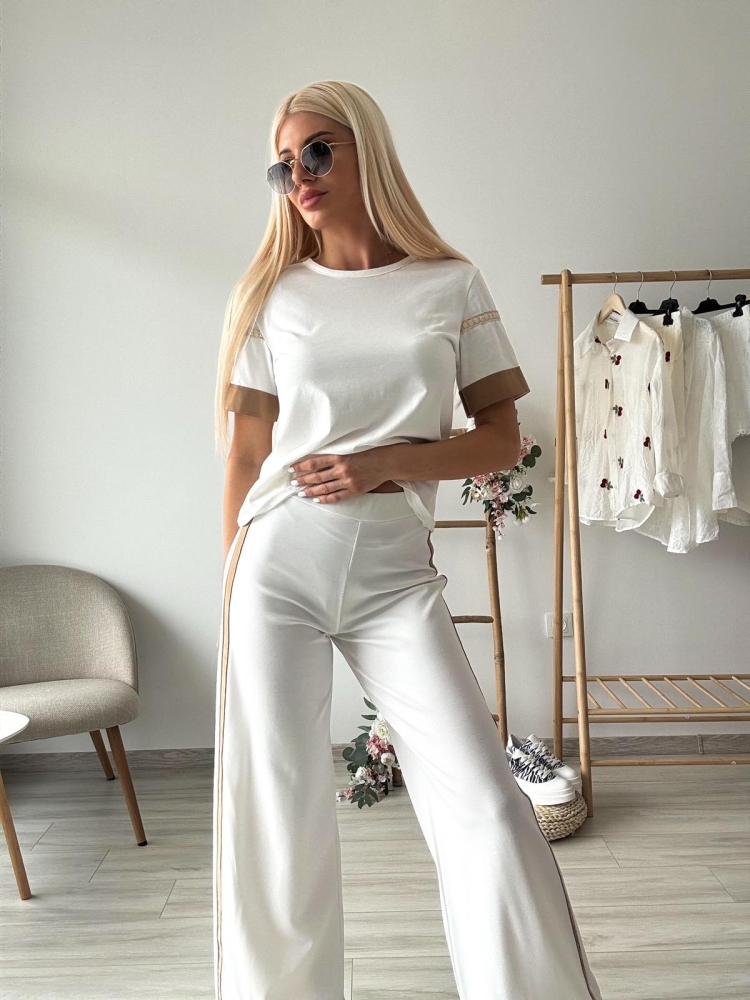 Бял комплект с камел кант