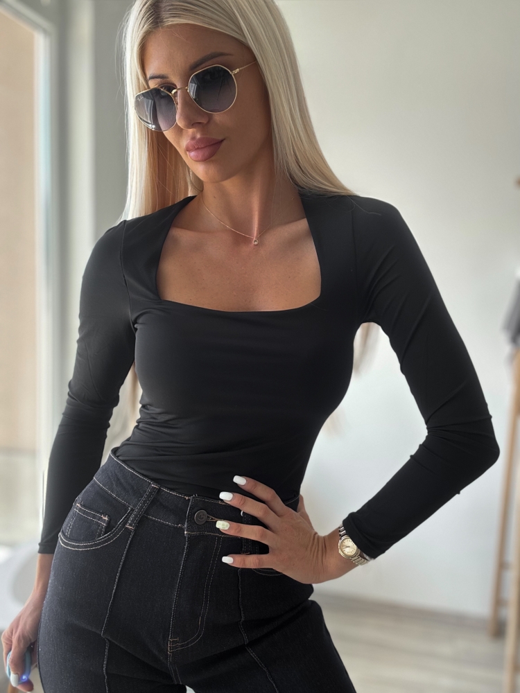 Черна блуза квадратно деколте