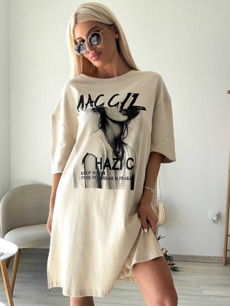 Тениска рокля в бежово