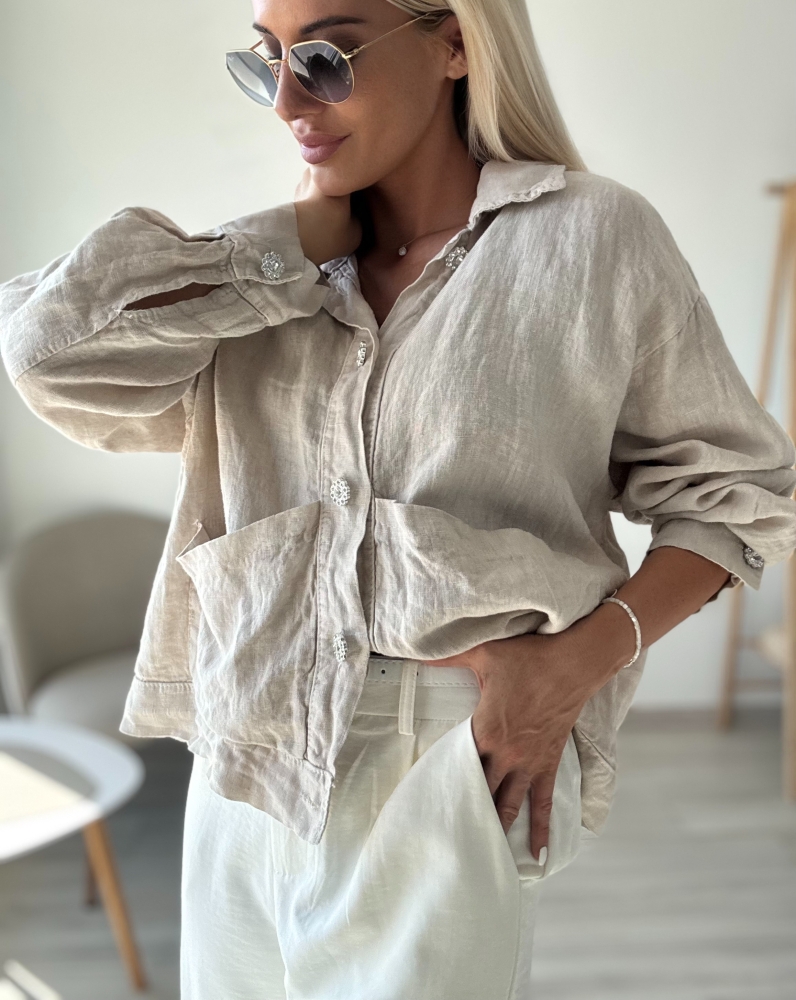 Ленена риза с диамантени копчета