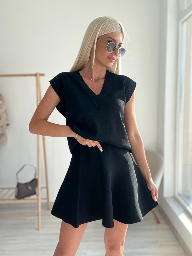 Черен сет V деколте с пола