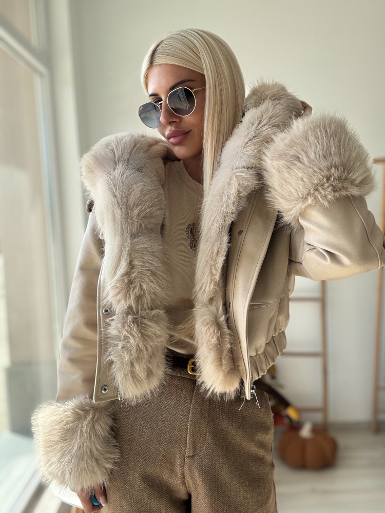 Яке с пух екрю вариант 2