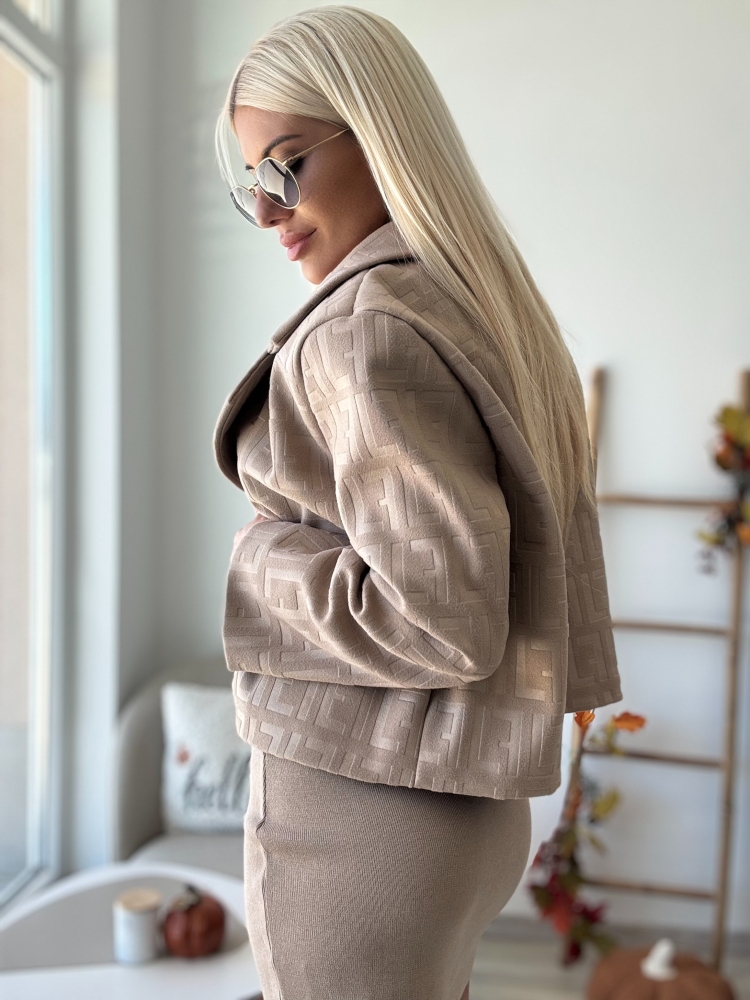 Бежово палто F