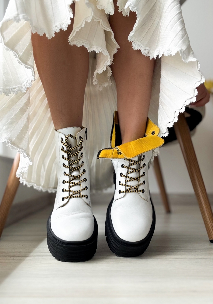 Бели боти естествена кожа