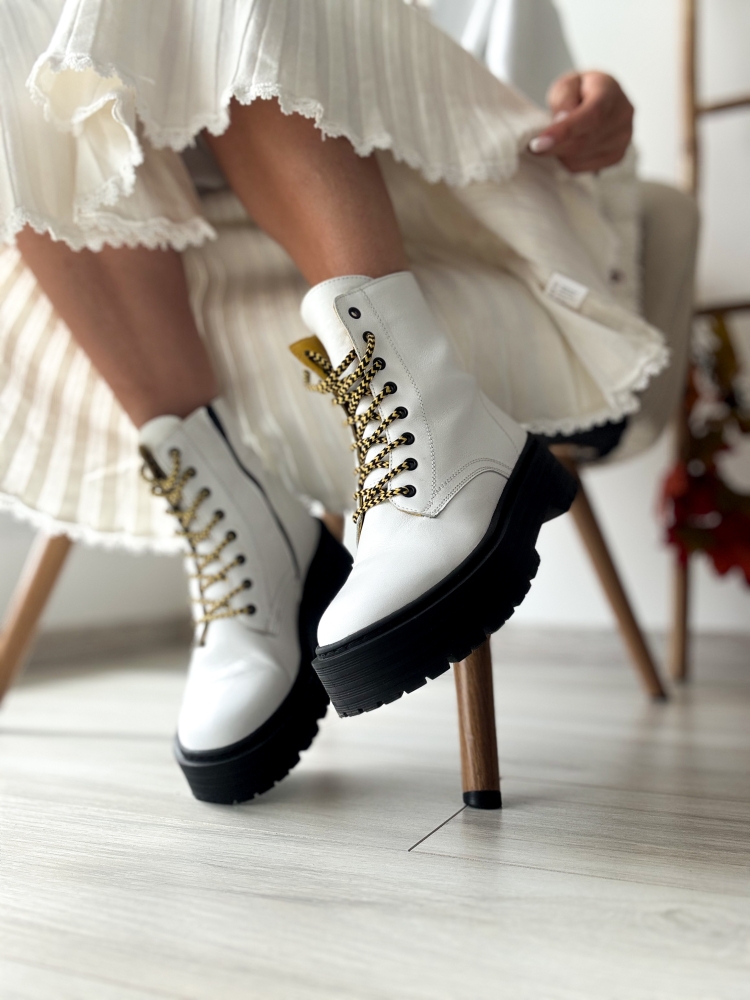 Бели боти естествена кожа