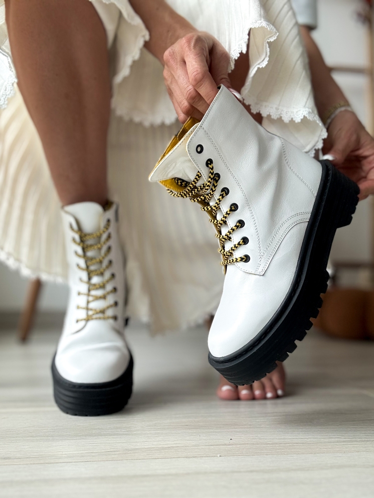 Бели боти естествена кожа