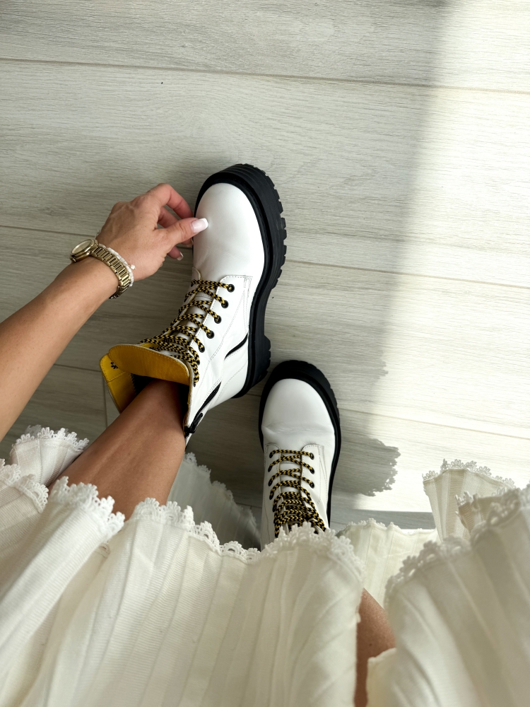 Бели боти естествена кожа