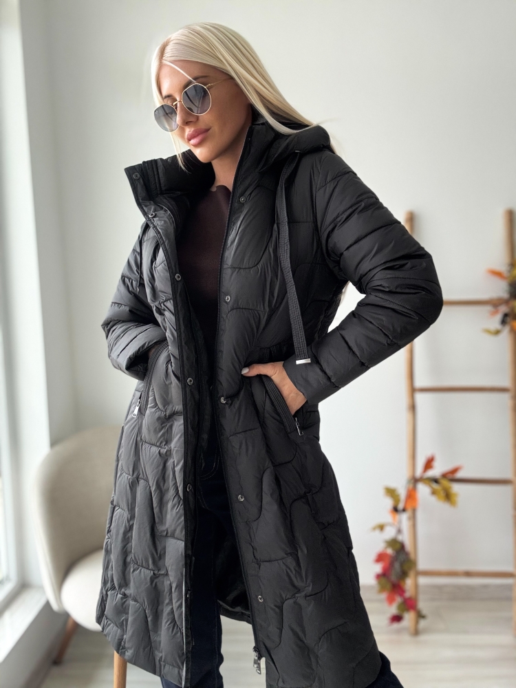 Дълго шушляково черно яке