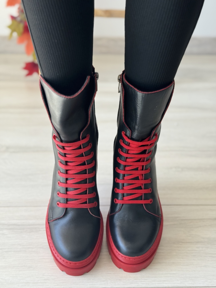 Черни обувки с червено естествена кожа