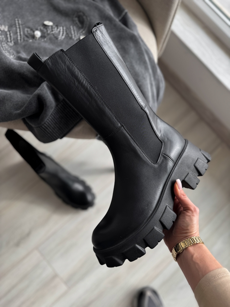 Черни ботуши естествена кожа GIA