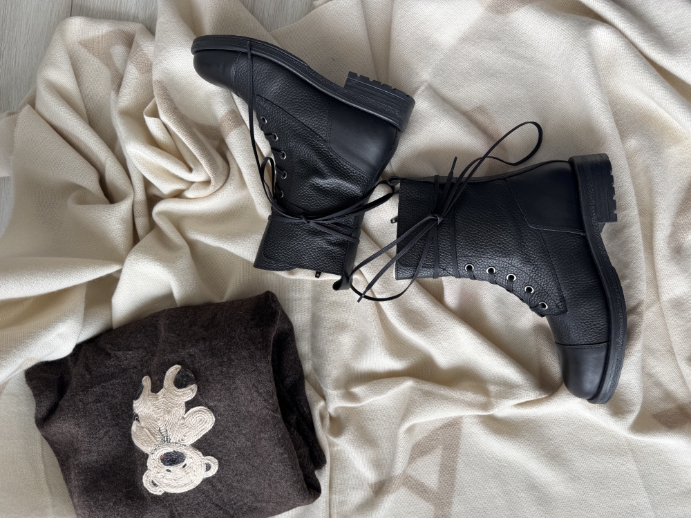 Черни боти с връзки естествена кожа