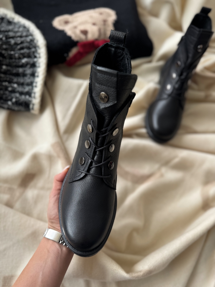 Черни боти естествена кожа Daria