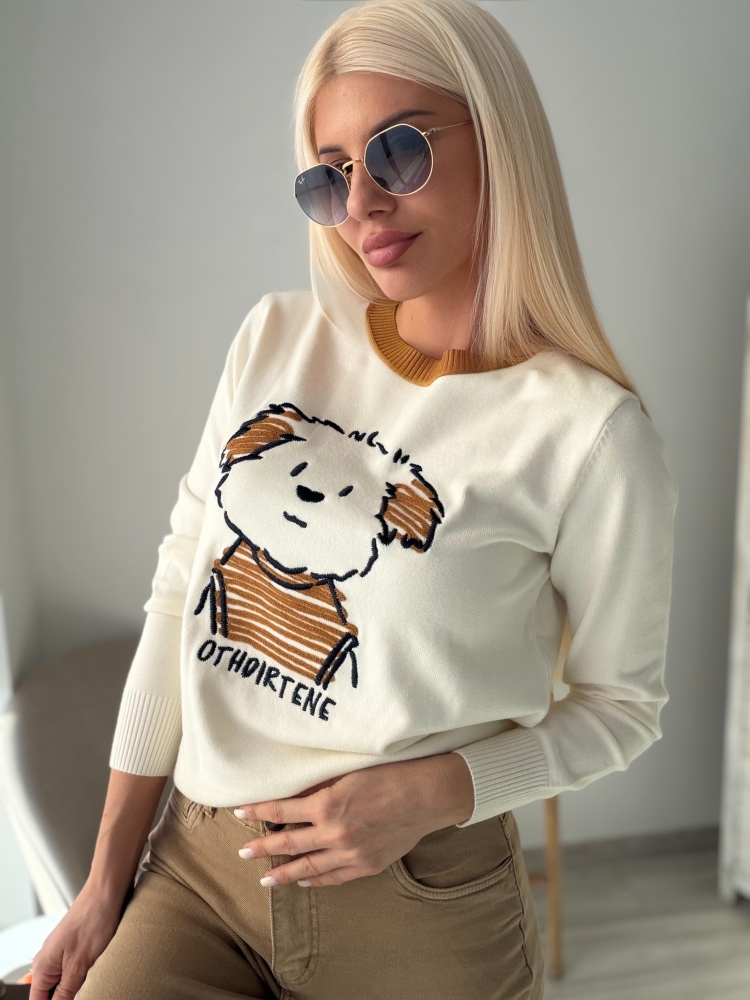 Пуловер екрю с куче