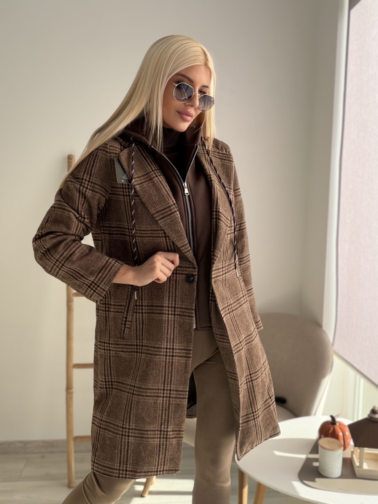 Карирано палто с вграден суитшърт