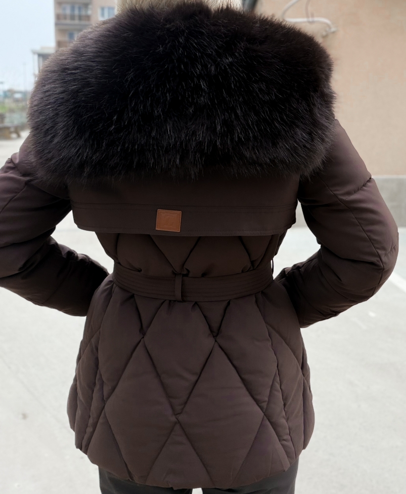 Кафяво яке Ava