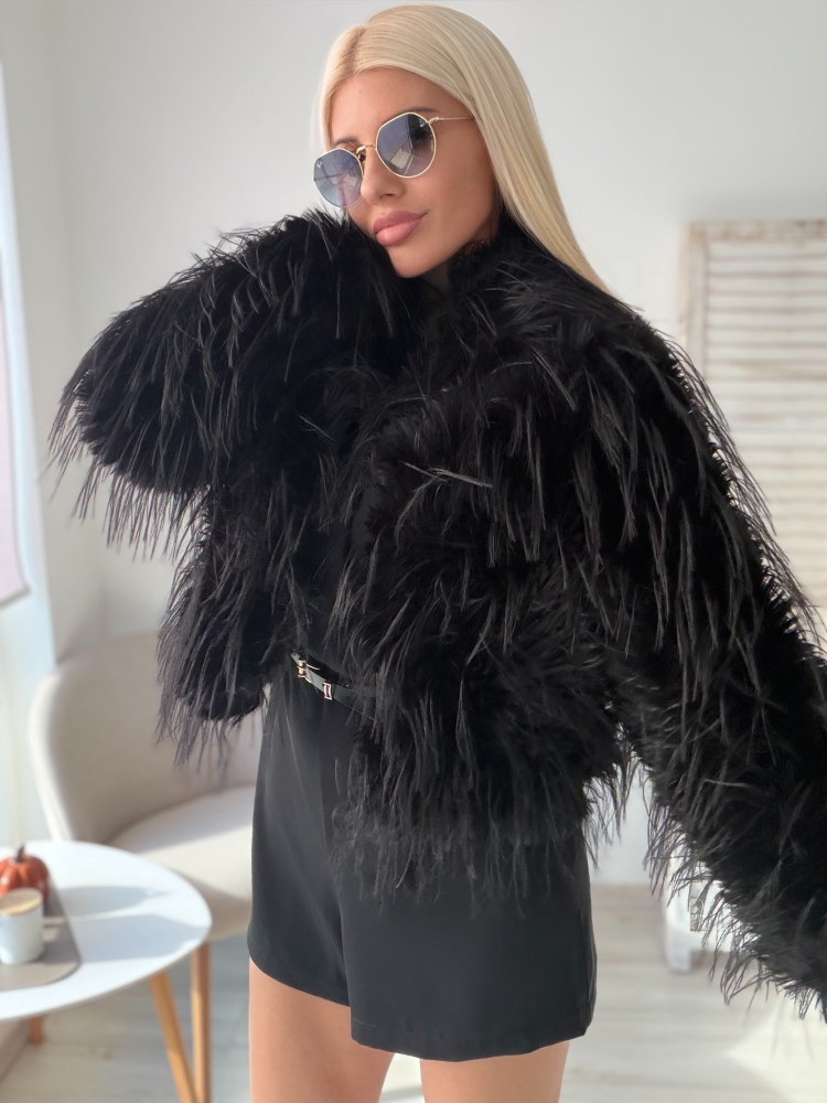 Пухкаво черно палто с еко косъм