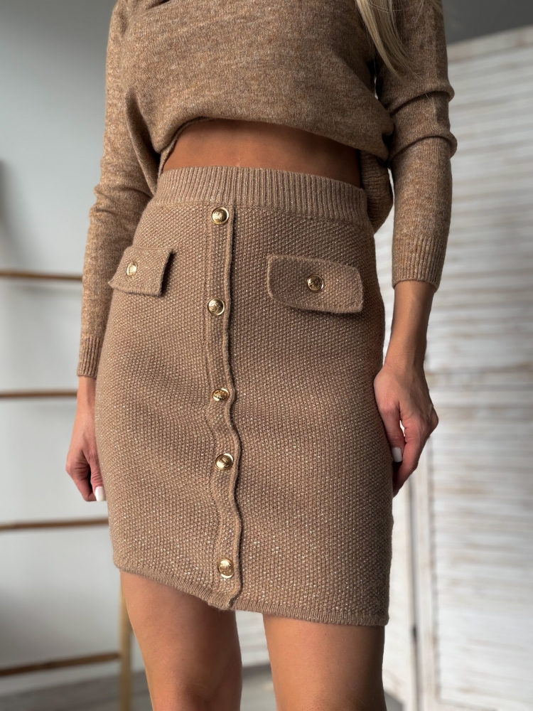 Бежова пола по тялото с ламе