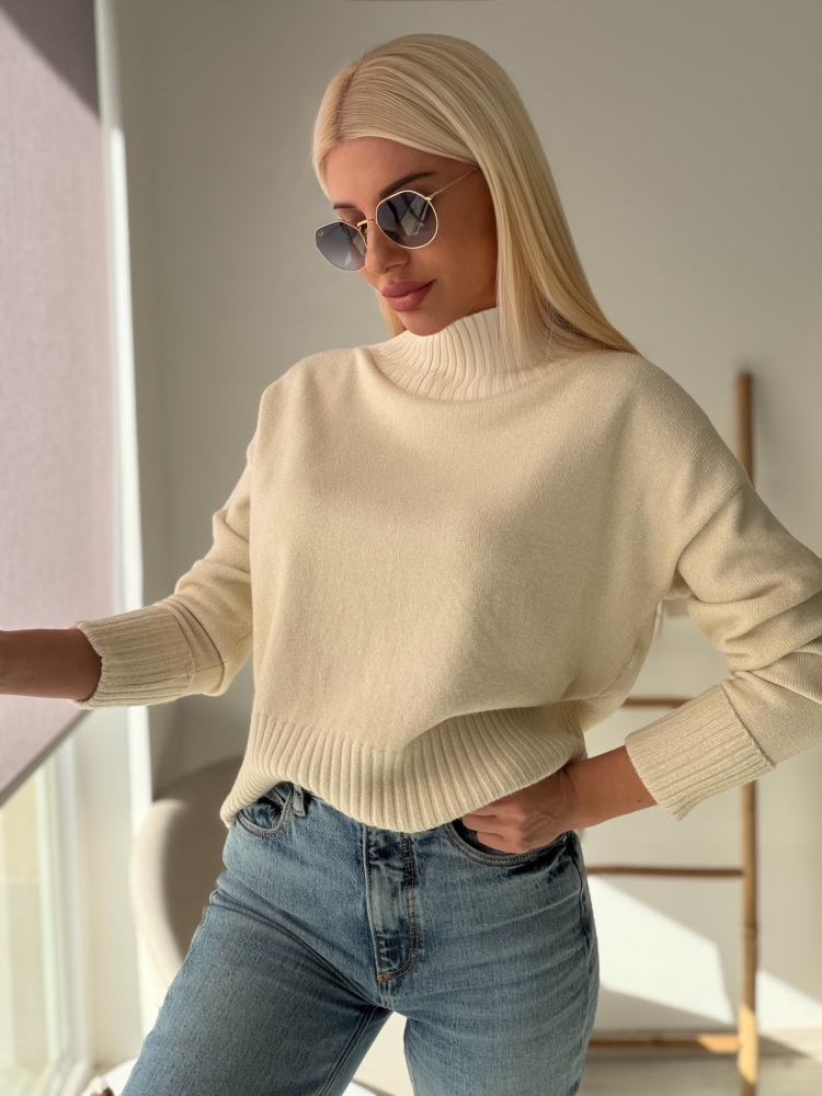 Пуловер екрю ламе с дълъг ръкав